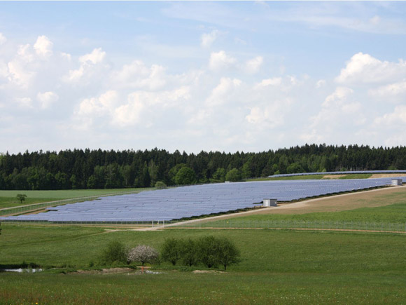 Blick auf den Solarpark in Tännesberg.